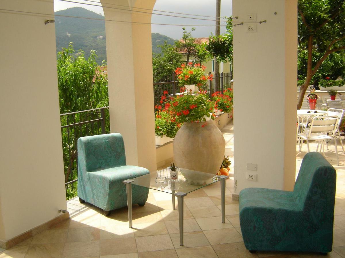 La Dolce Vita B&B Noli Exterior foto